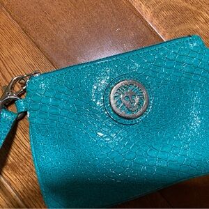 Ann Klein Wristlet beautiful colour for summer spring